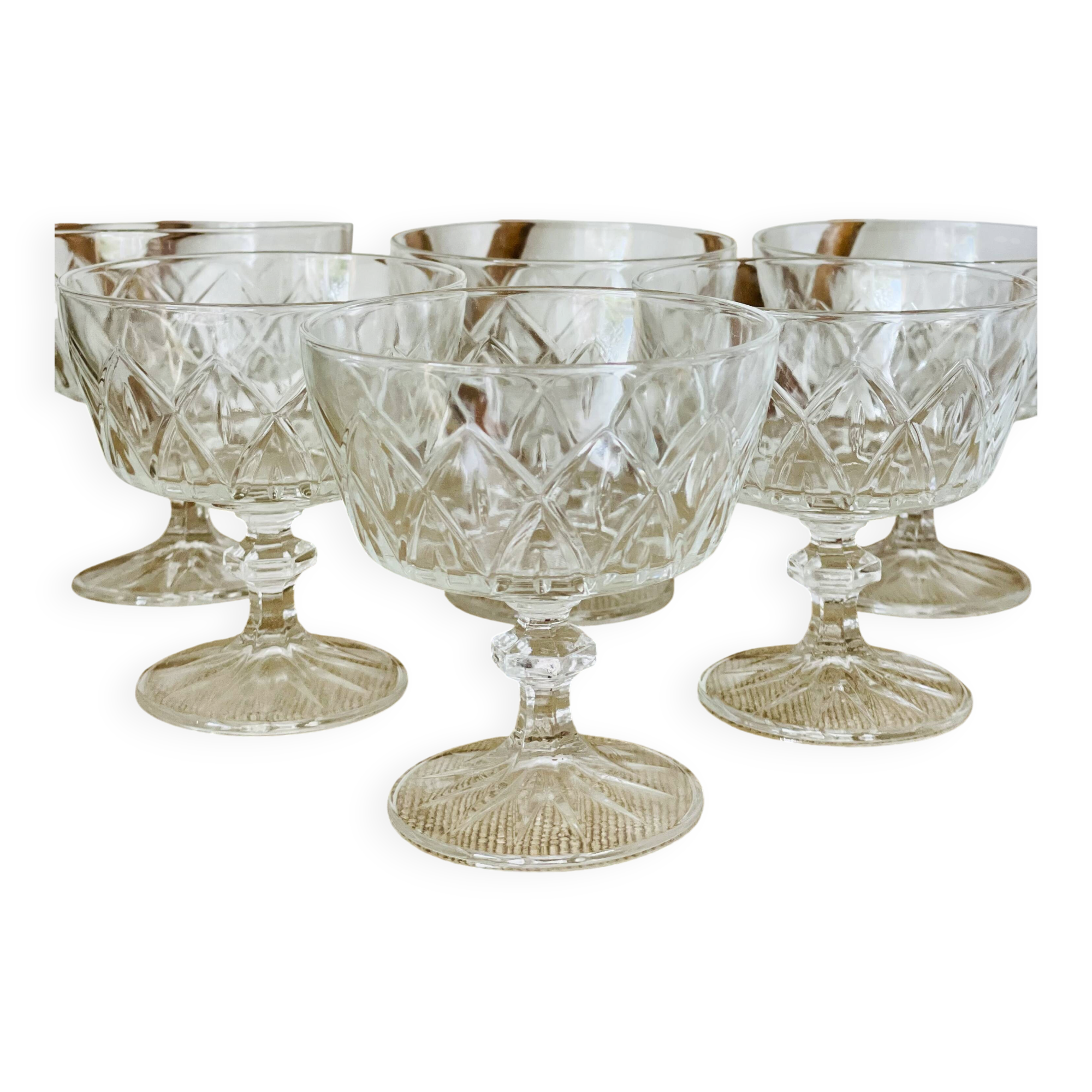 6 glass champagne coupes