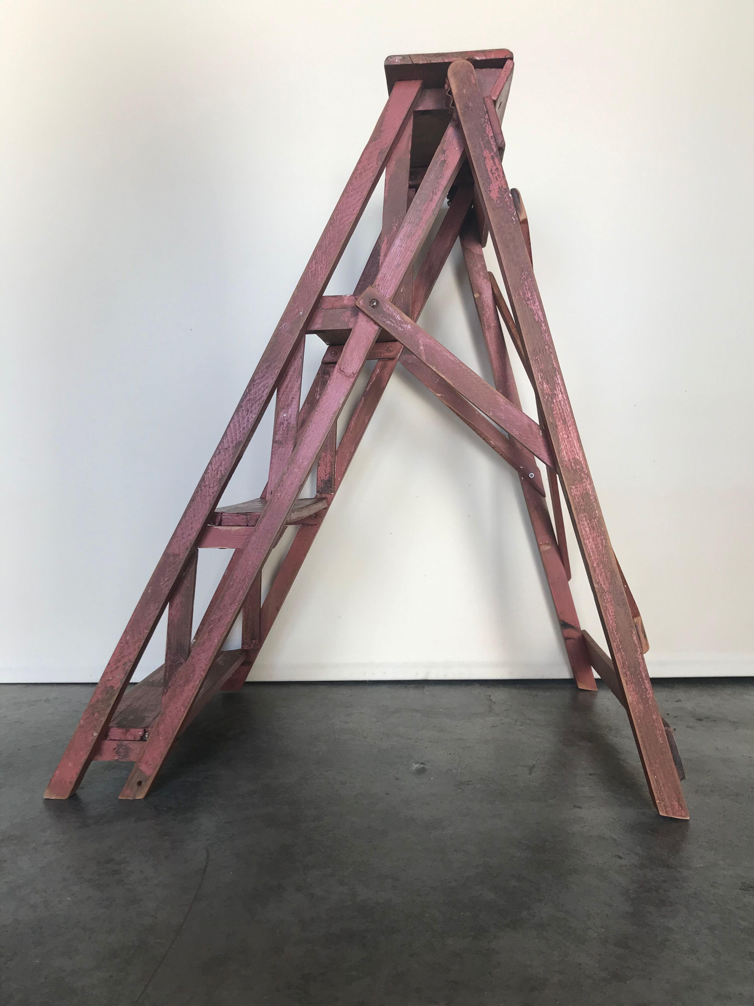 Industrial stepladder crafting foldable wooden painter