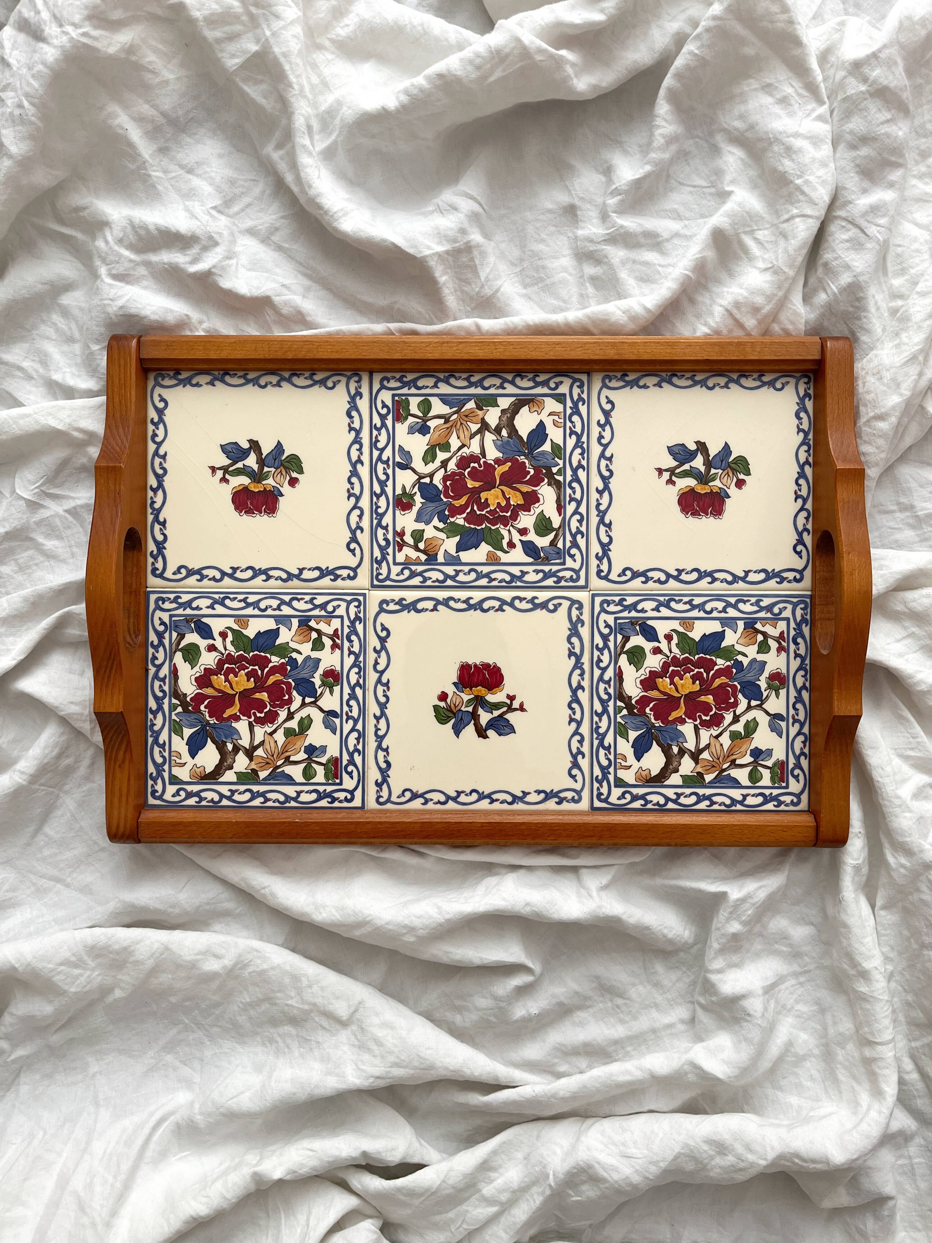 Vintage wooden and earthenware tray from Gien with Peonies decor