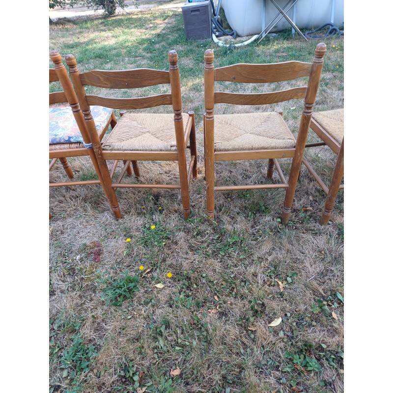 6 wooden kitchen chairs, straw-covered