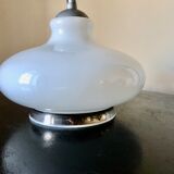 Suspension in opaline and silver thread