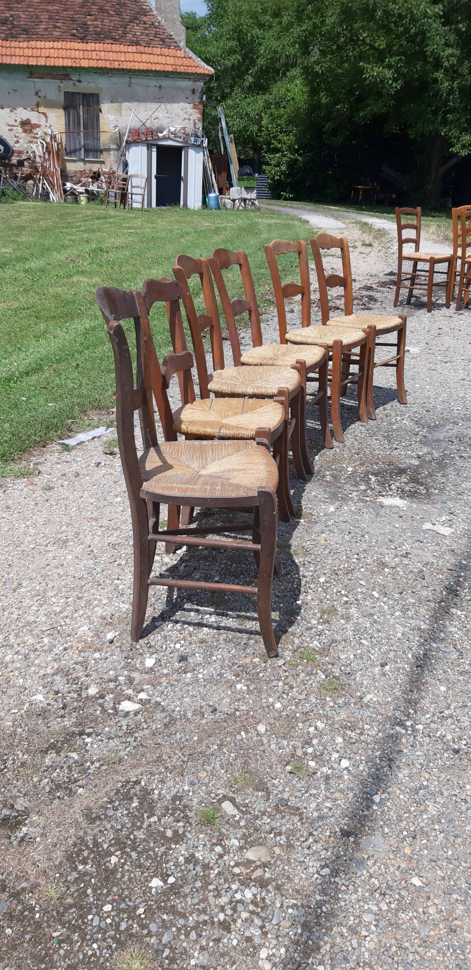 6 antique mulched chairs