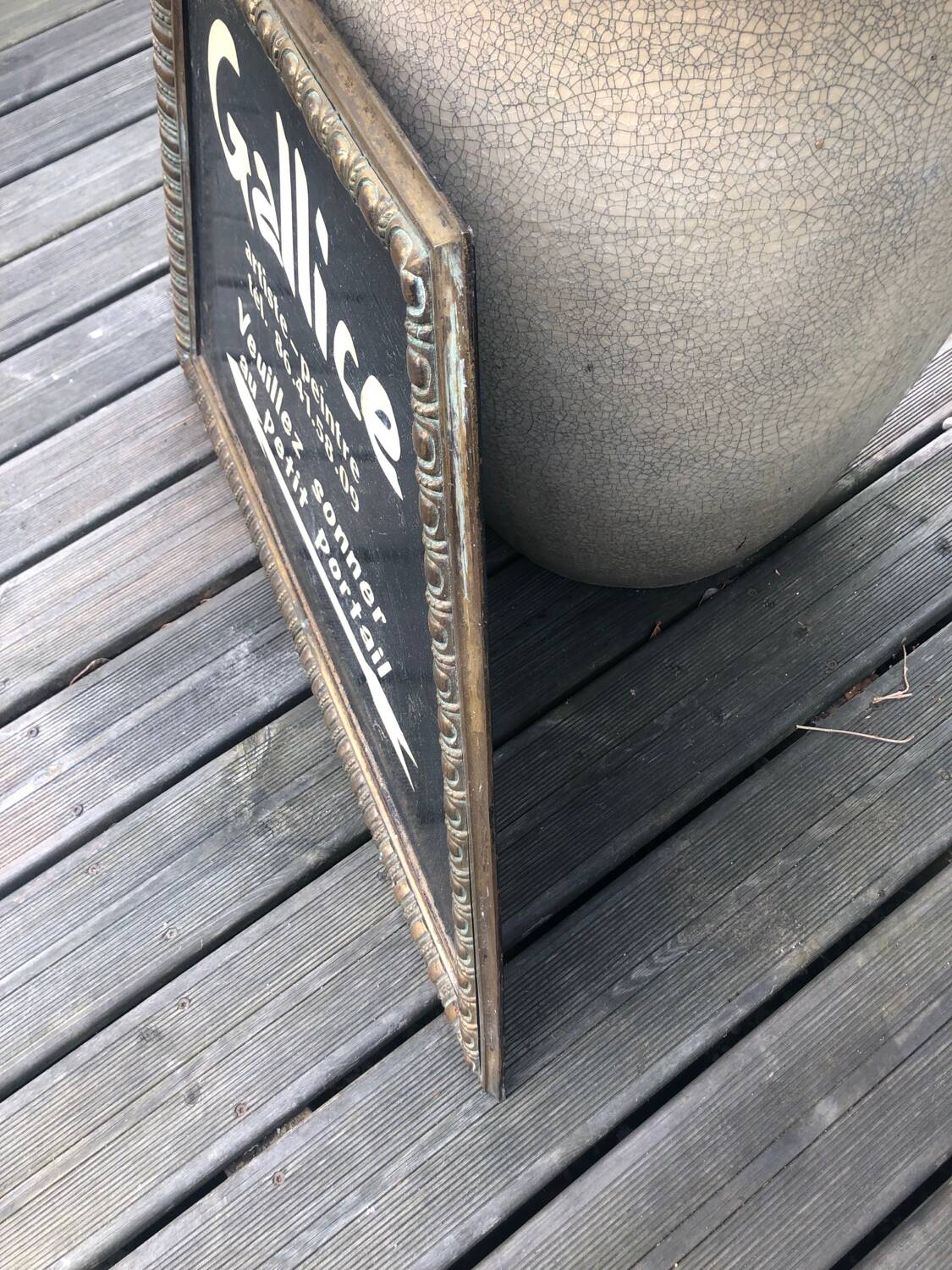 Cast iron plate