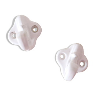 Duo of patères / white cast iron hooks, vintage, brass