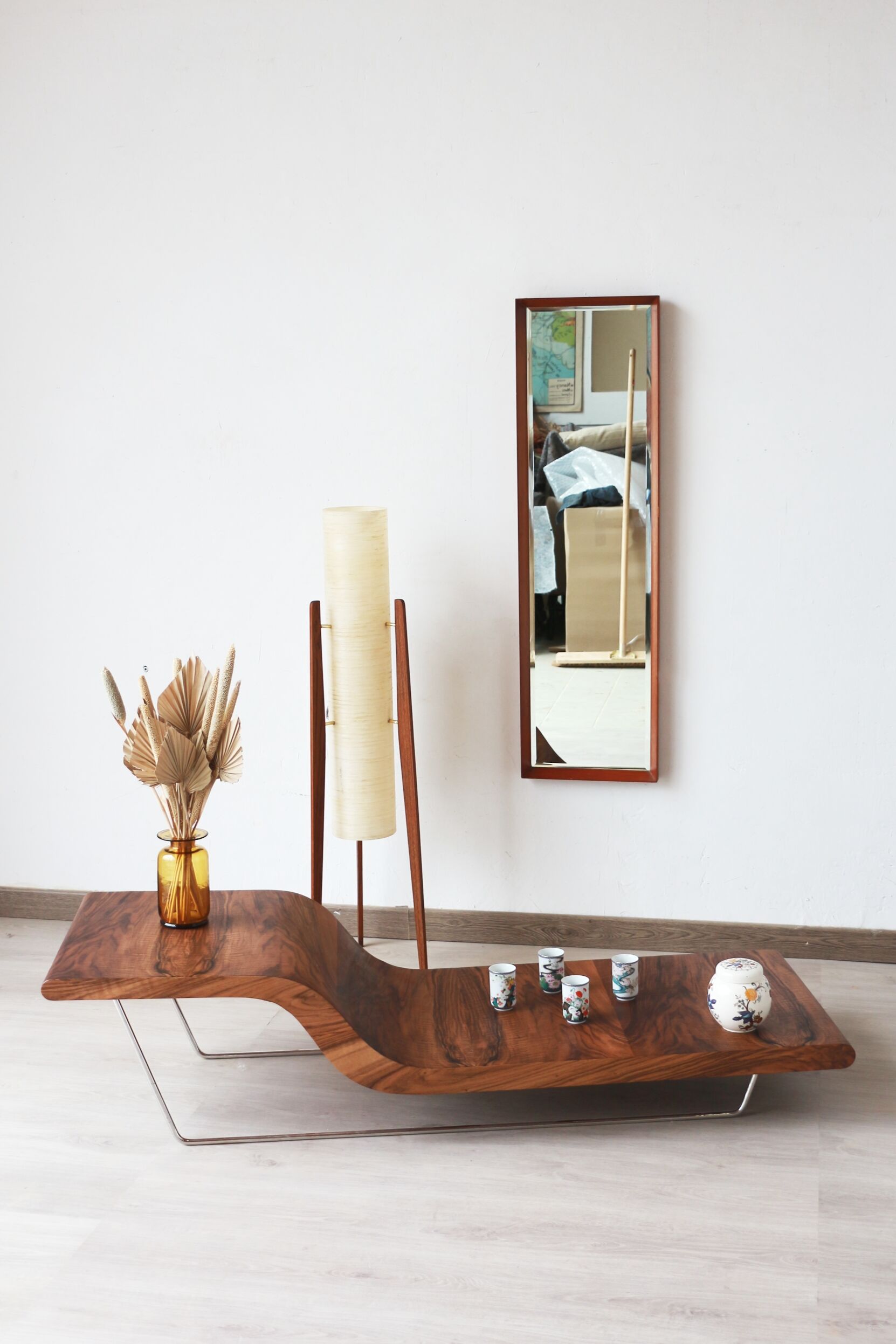 Design coffee table - Walnut