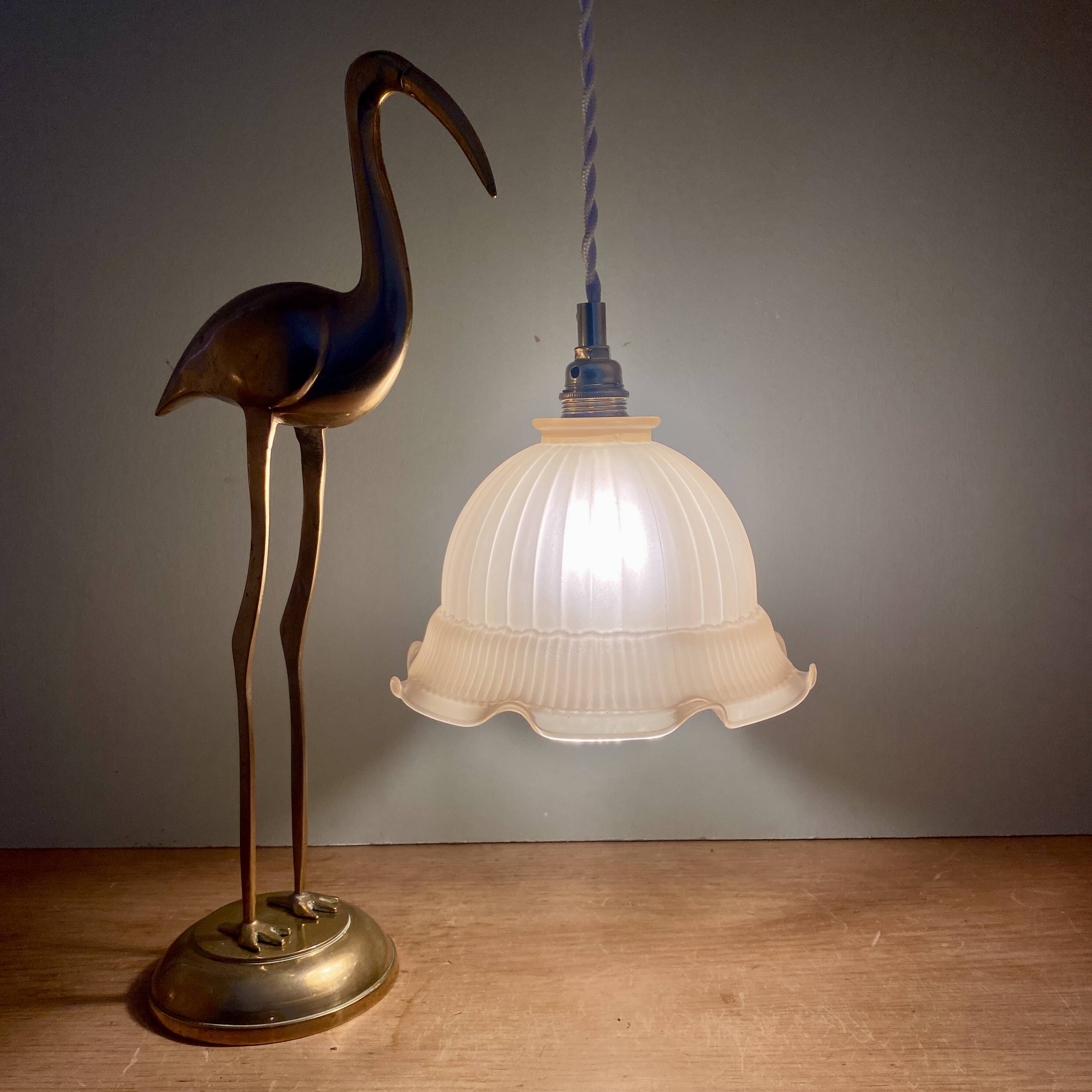 Suspension abat-jour vintage en verre dépoli rose