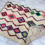 Handcrafted Moroccan Berber carpet 180 x 123 cm