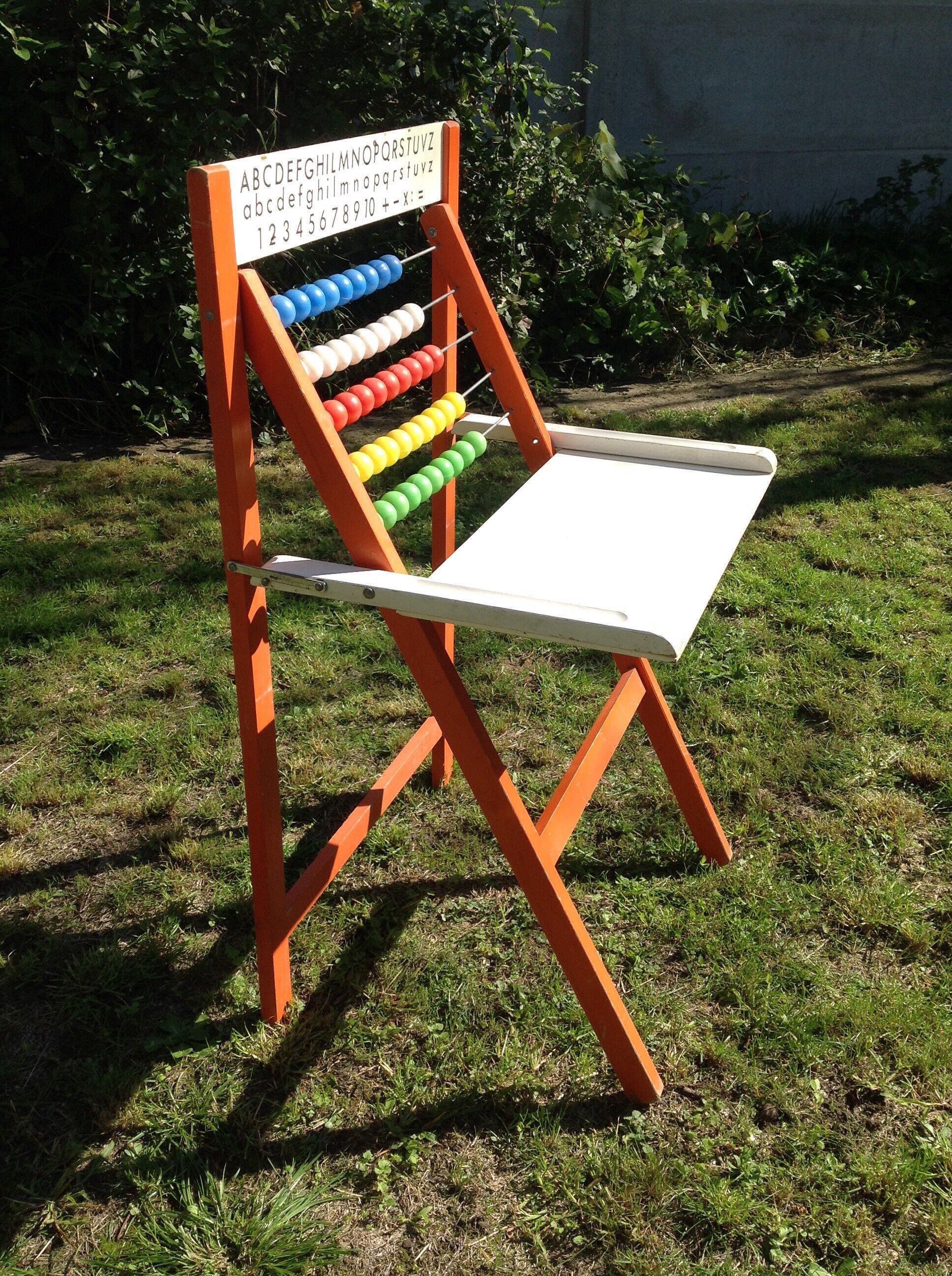 Desk / office with abacus ELOI