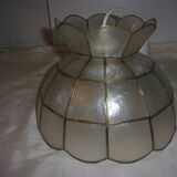 Mother-of-pearl and brass suspension