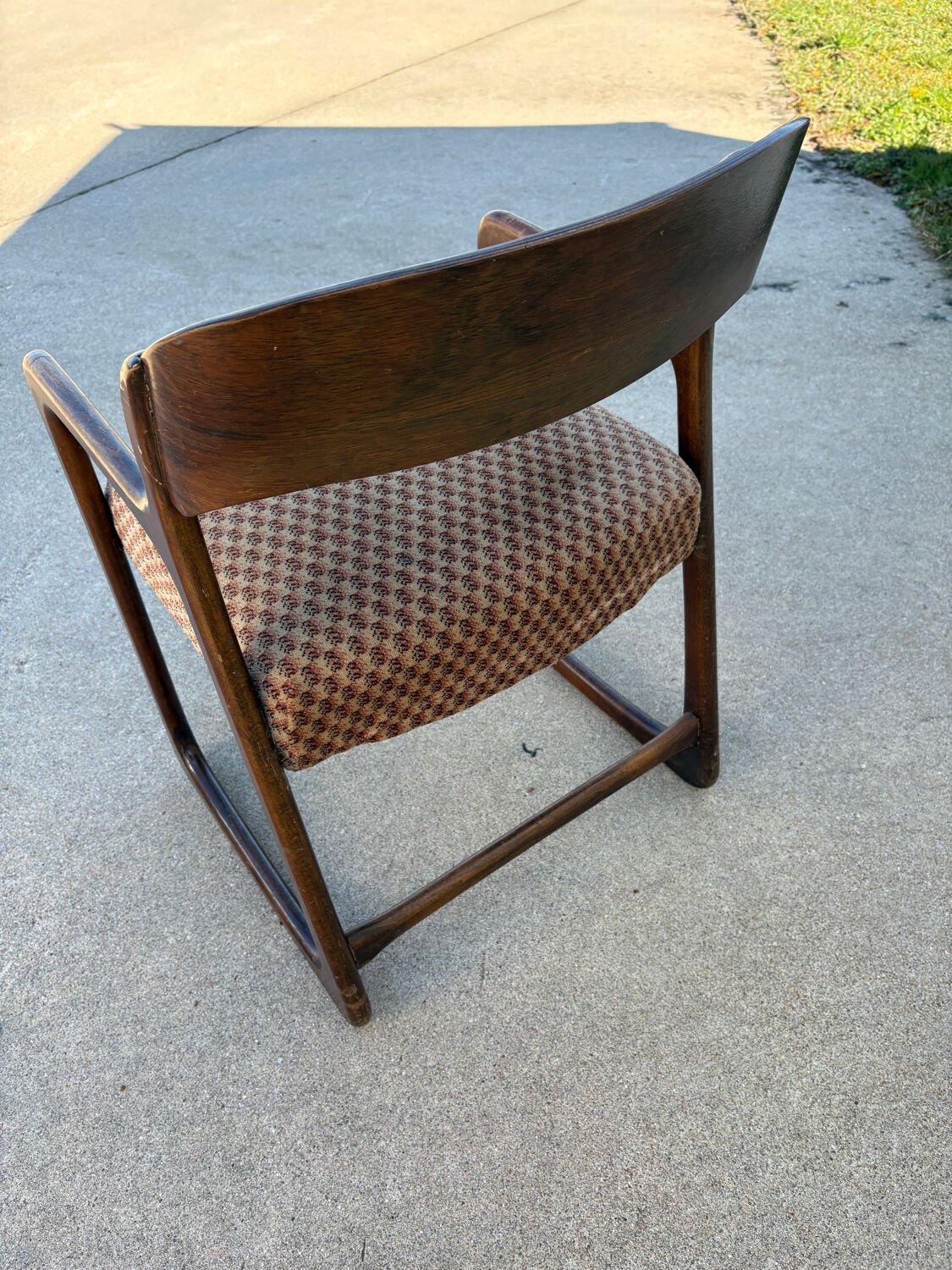 Sled chair