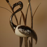 Grand lampadaire en laiton en forme de flamant rose, orné de feuilles de ginkgo sculptées, années 1970