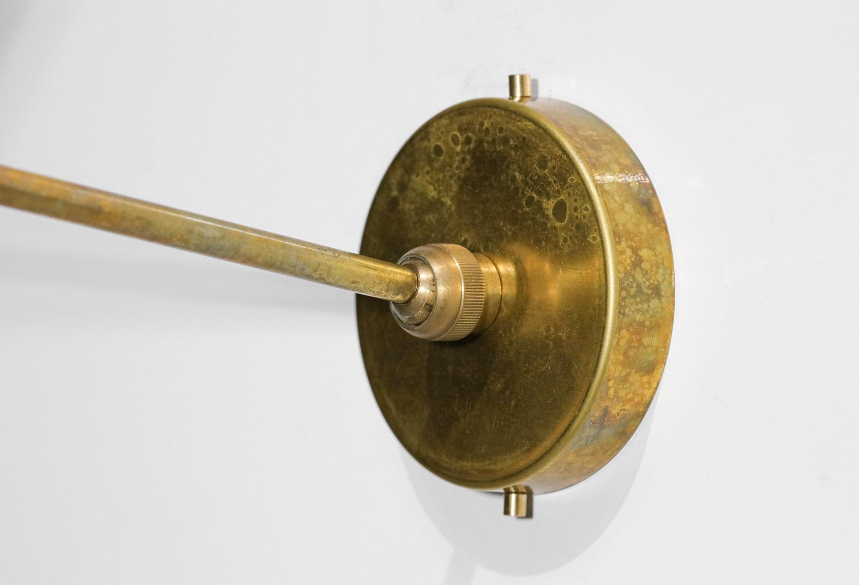 Articulable Diabolo Wall Lamp