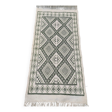 Tapis blanc et vert tissé mains