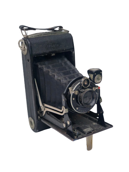 Old Zeiss Ikon camera