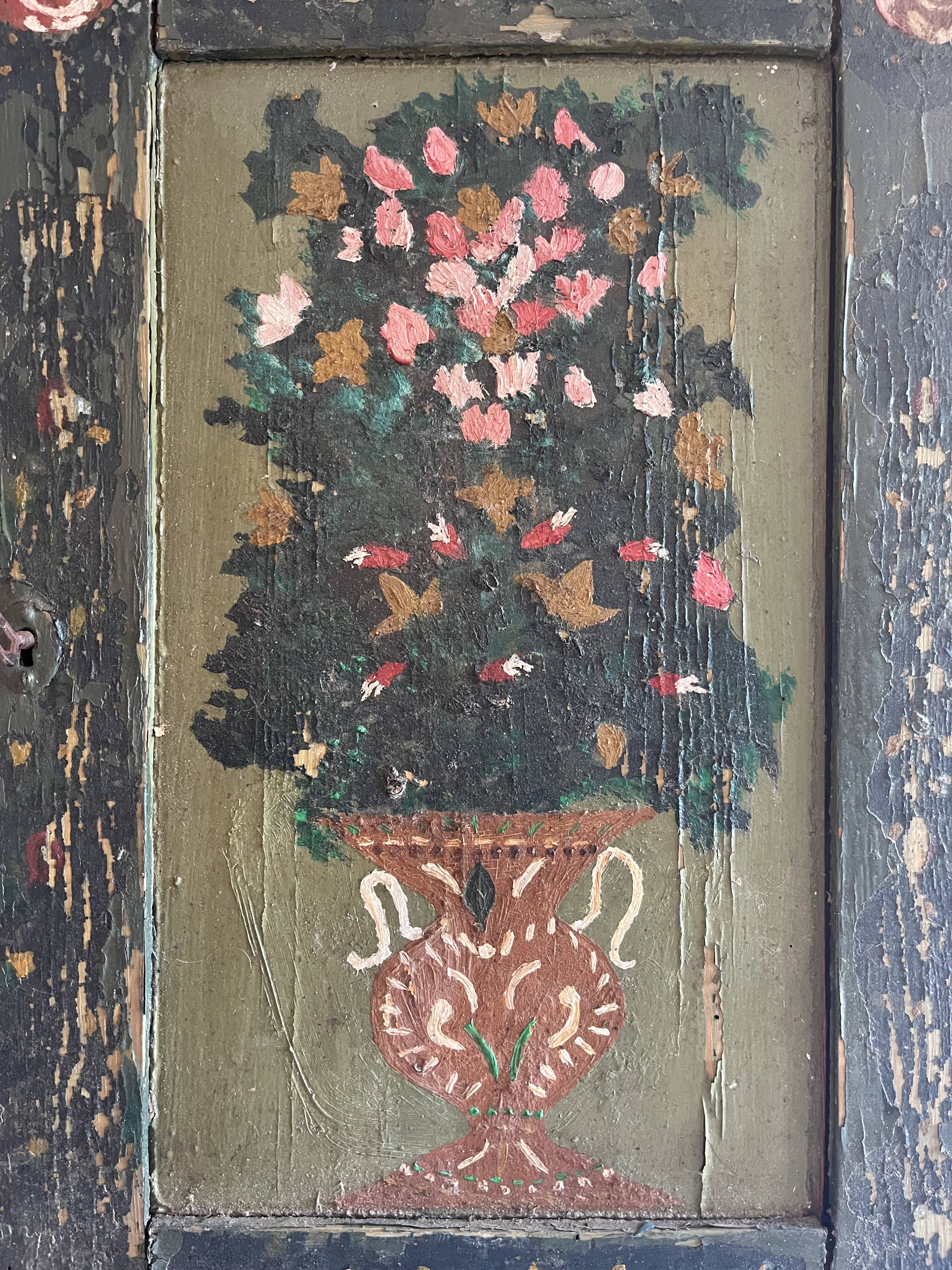 Armoire murale ancienne