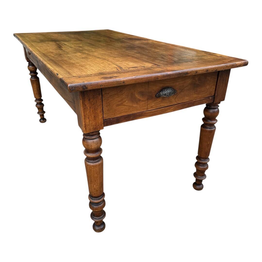 Louis Philippe walnut farmhouse table, 19th century