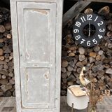 Small antique bonnetière