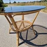 Table en rotin avec son verre fumé années 70