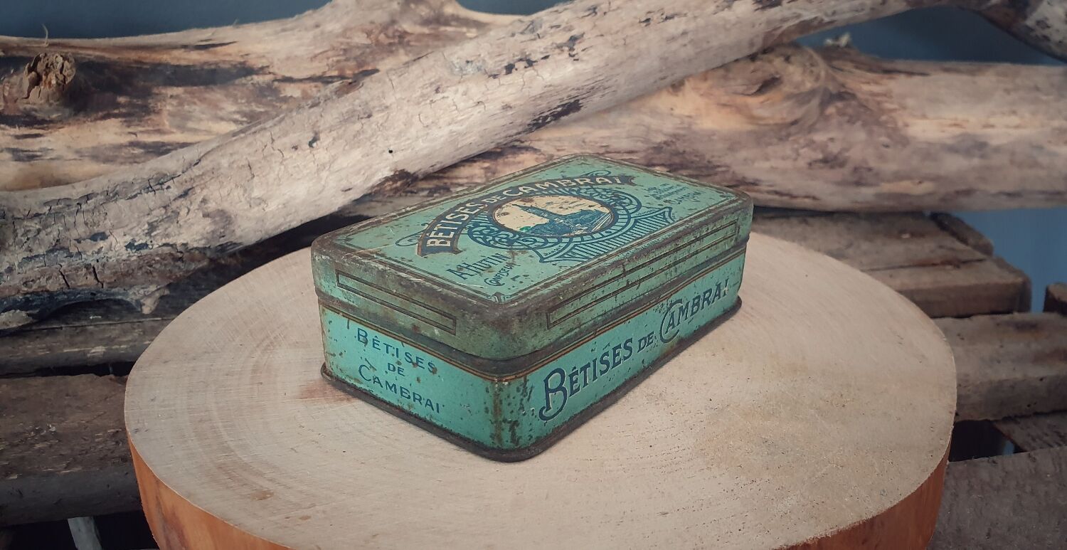 Box in the state bêtises de Cambrai