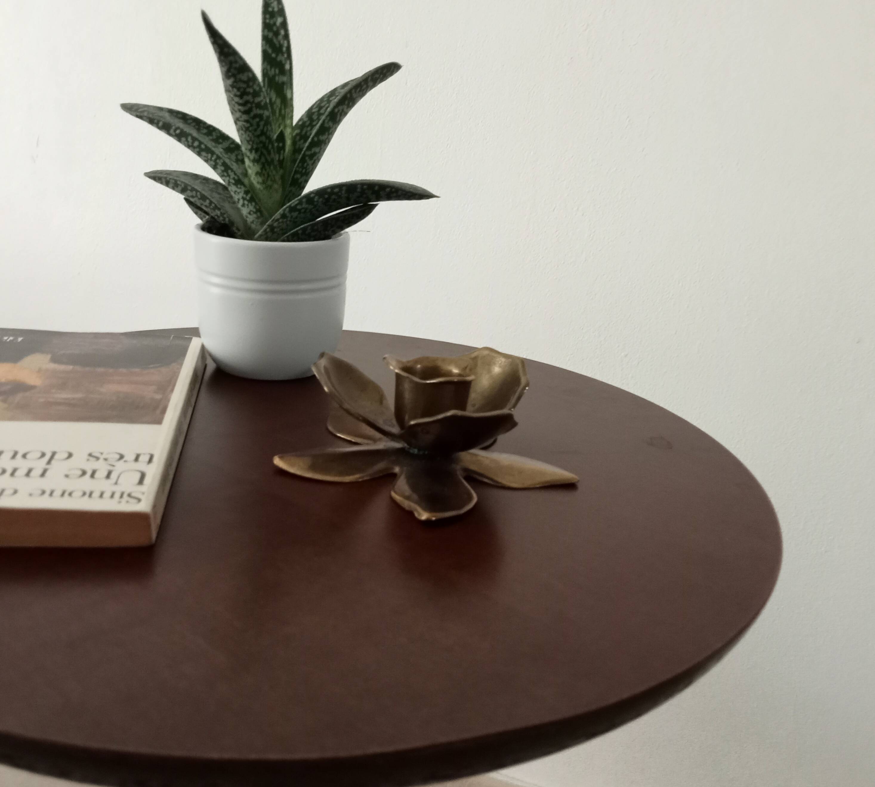 Vintage flower candlestick in solid gold brass