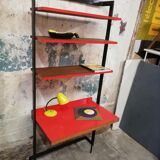 Office module with 50s shelves