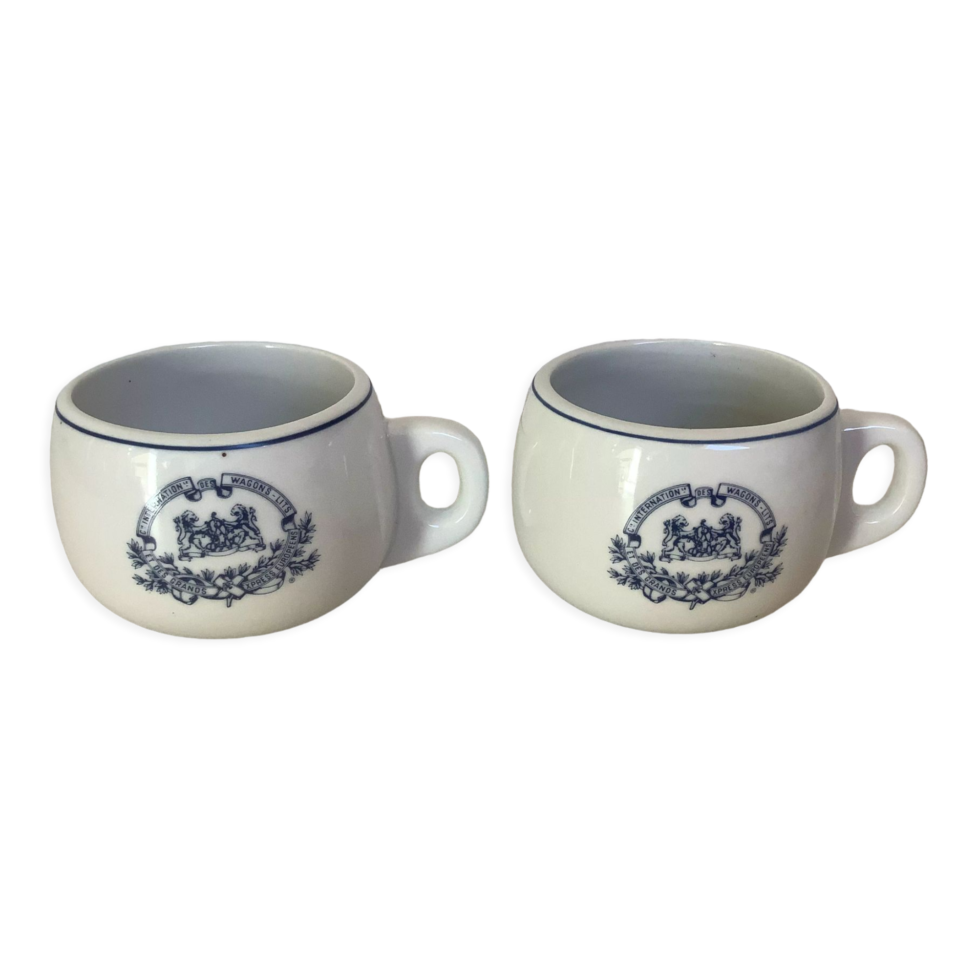Pair of cups train companies of the sleeping cars of the great European express