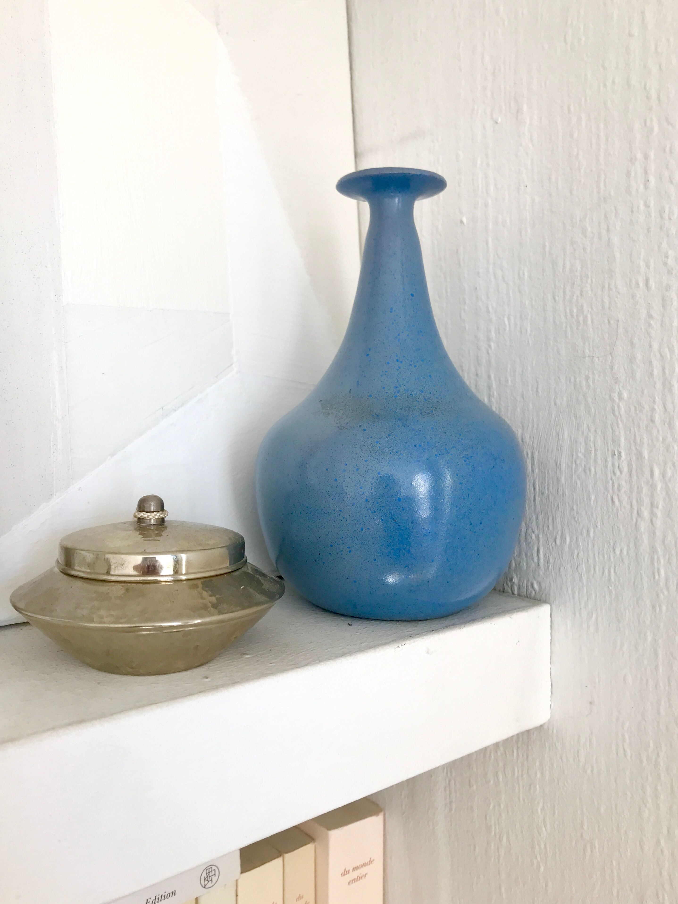 Handcrafted soliflore in blue ceramic signed JS