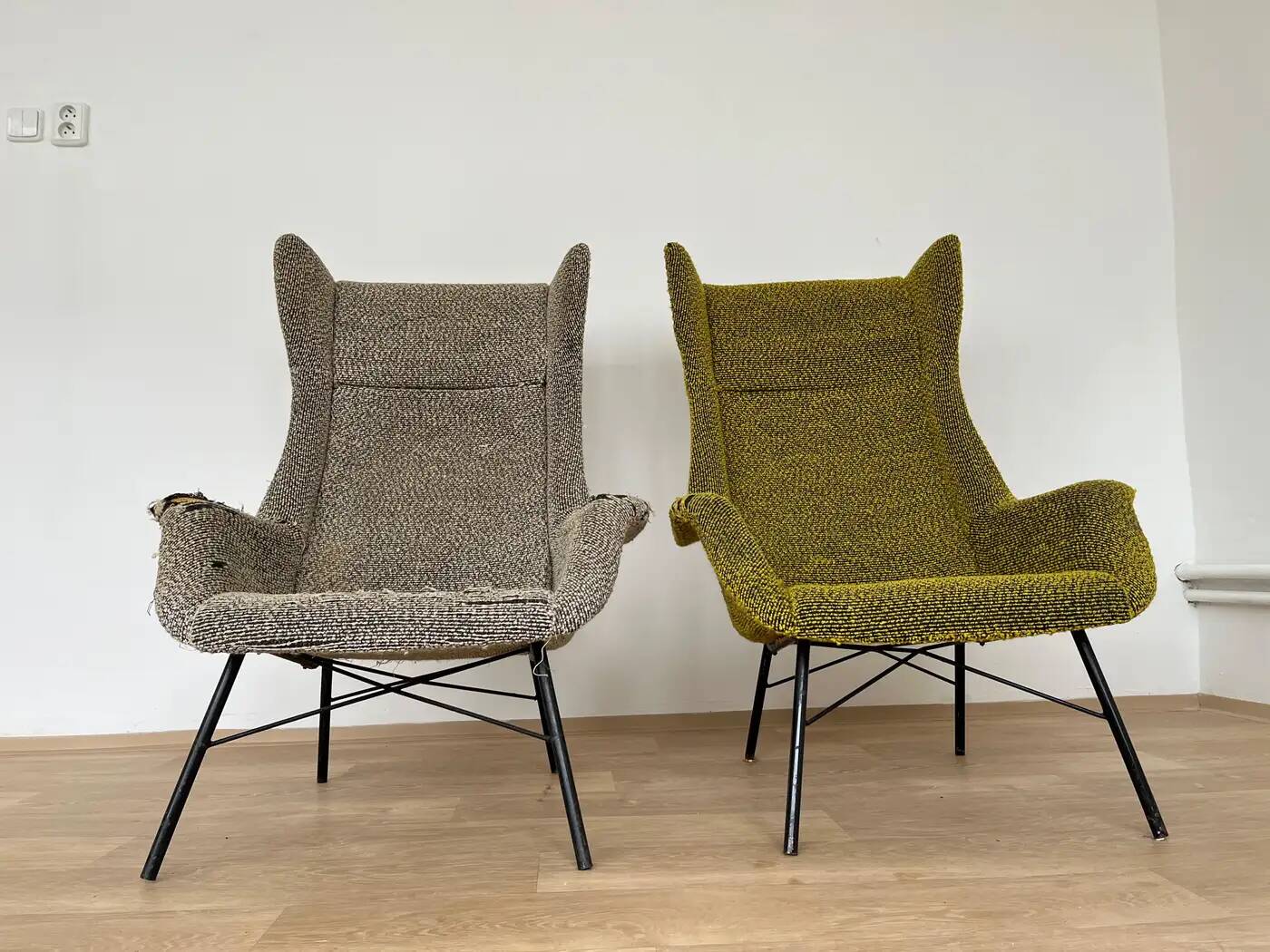 Pair of design fibreglass wing chairs by Miroslav Navratil, 1970s