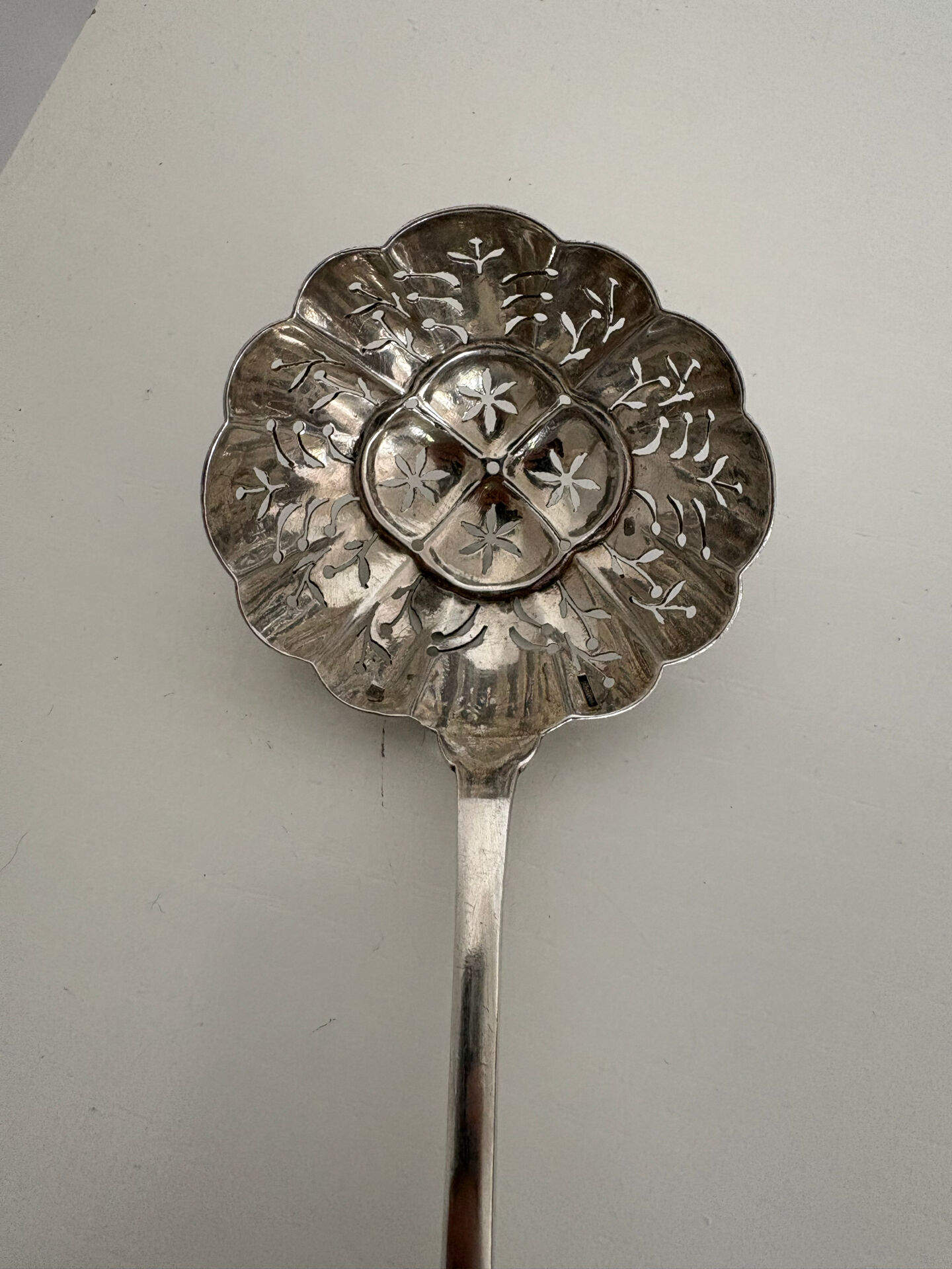 Cuillère à pèlerin , pelle à service Christofle en métal argenté