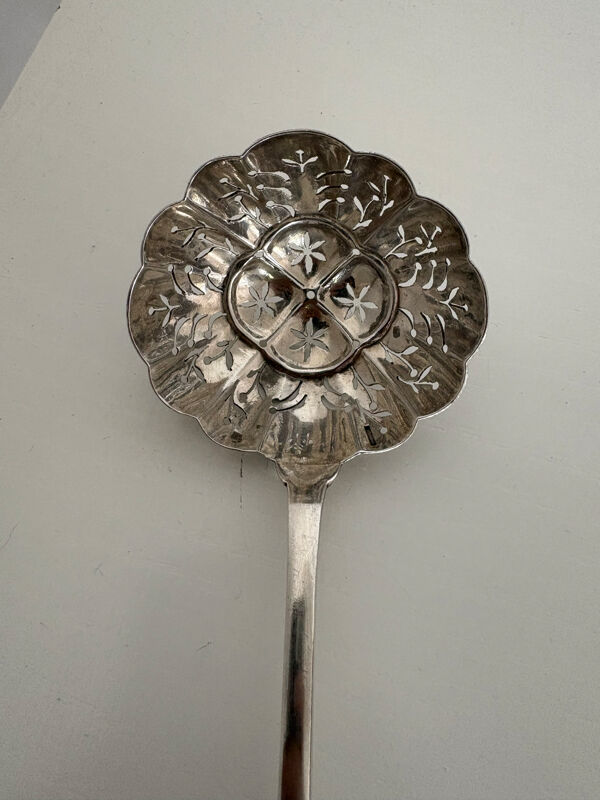 Cuillère à pèlerin , pelle à service Christofle en métal argenté