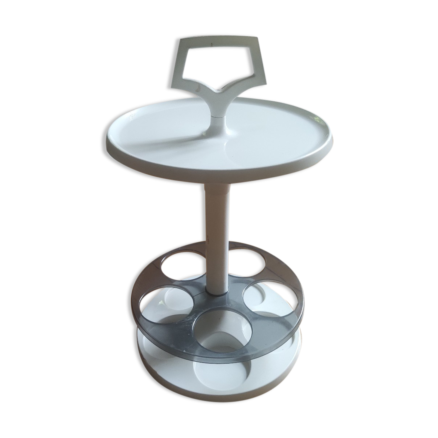 Vintage flair portable bar