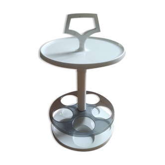 Vintage flair portable bar