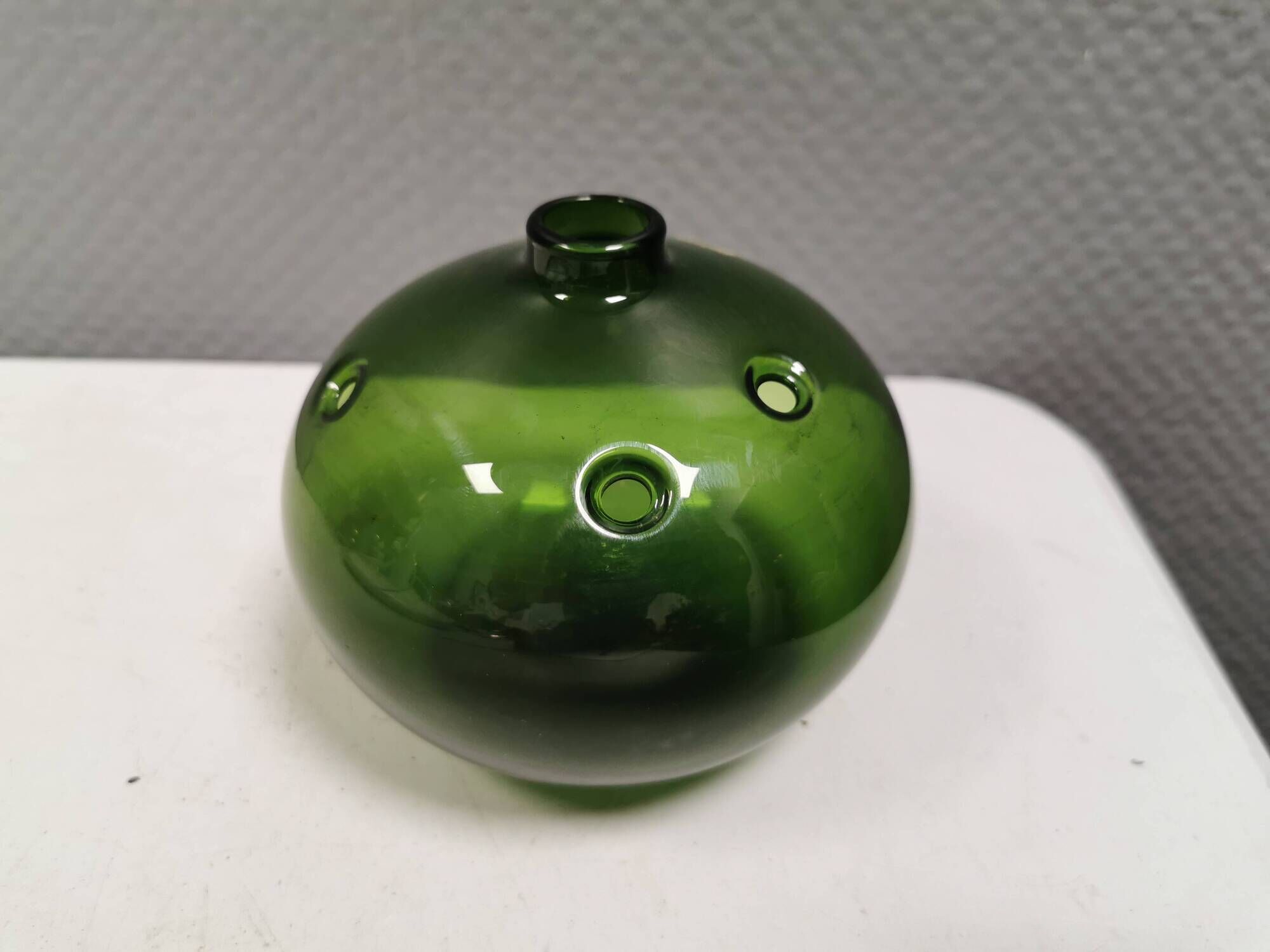 Beautiful "Hulvase/flower globe" in olive green color. Denmark 1970s