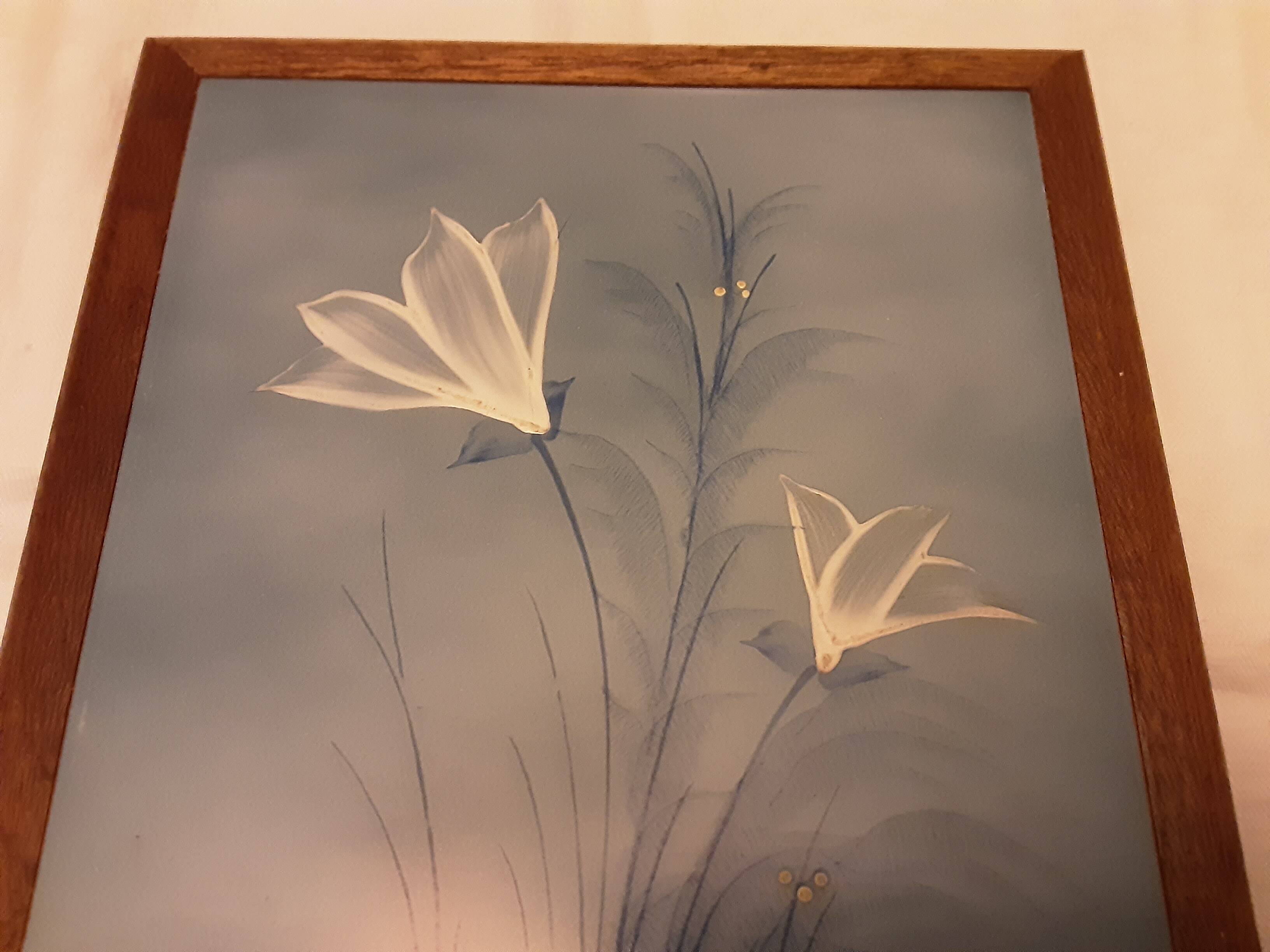 Blue tile trives enameled flowers