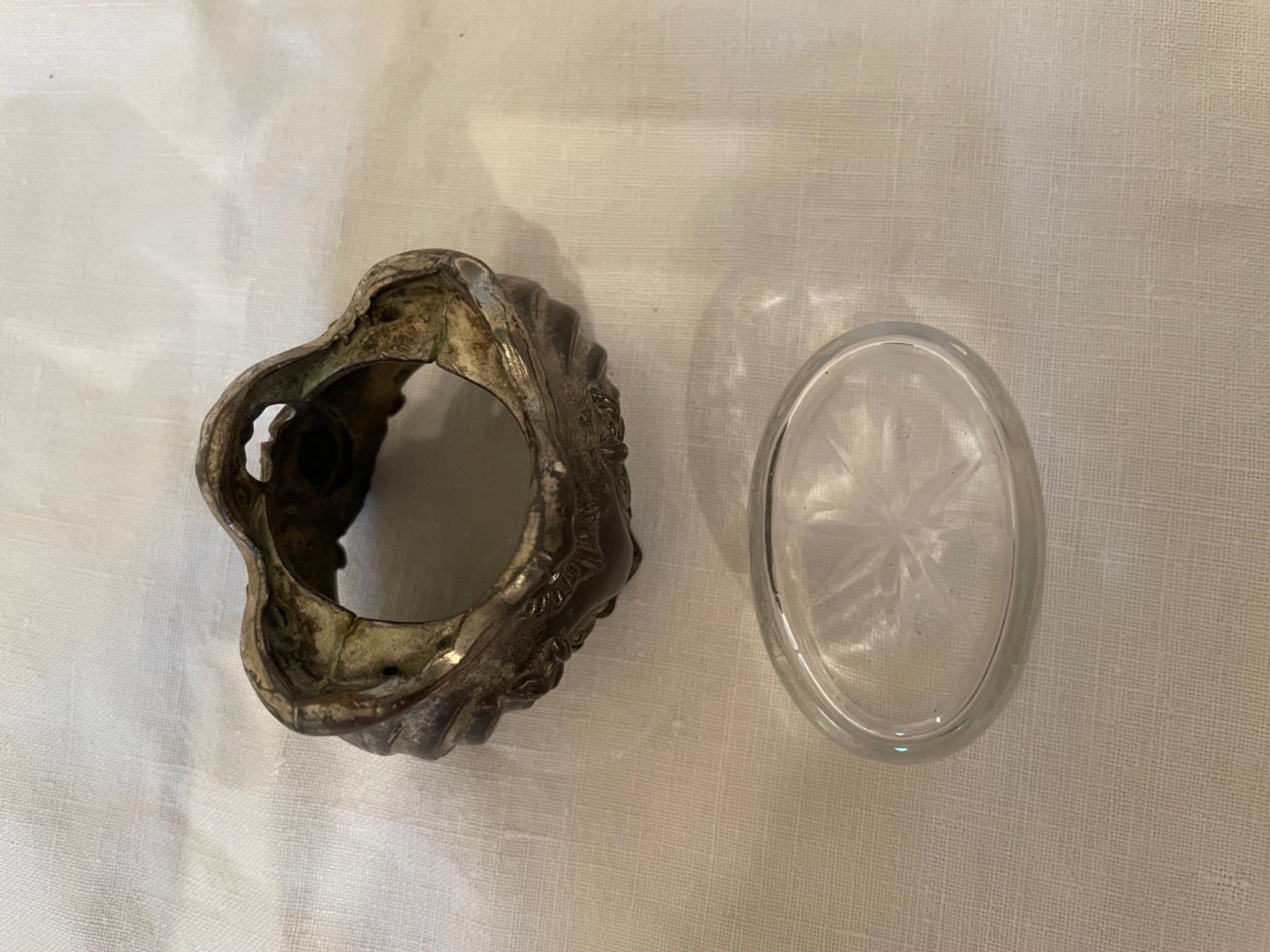 Salière métal argenté
