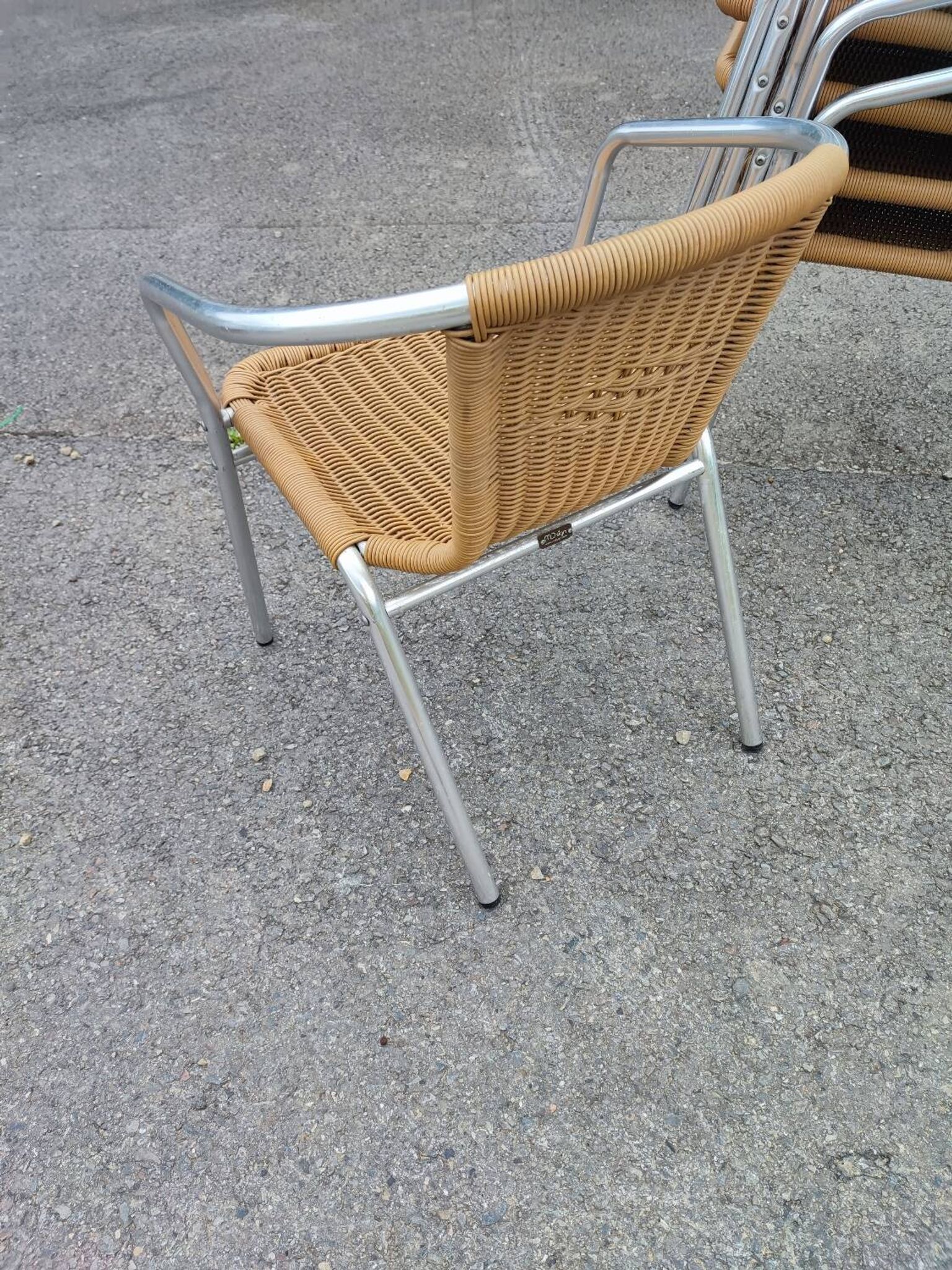 Chaises scoubidou et aluminium