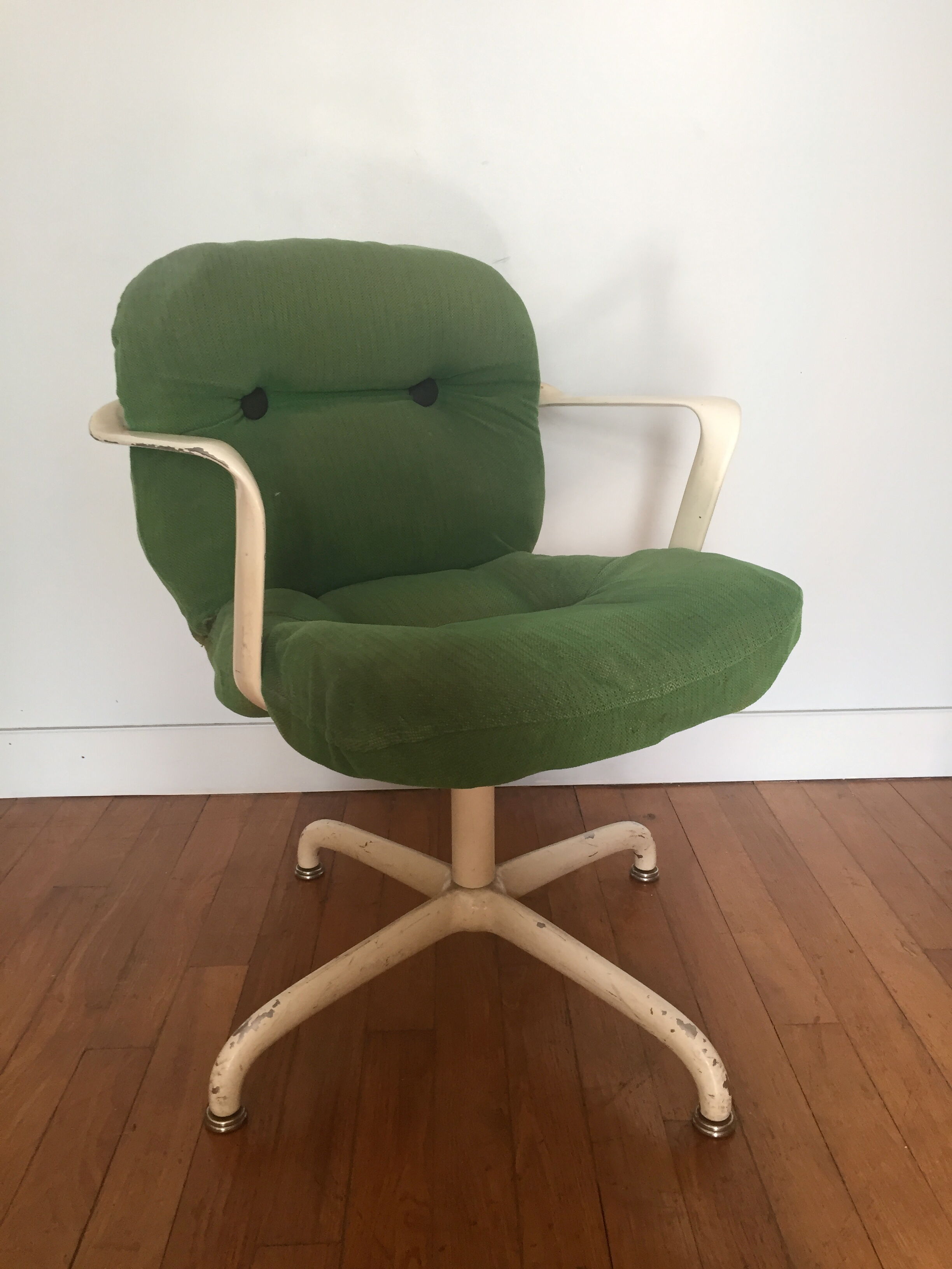 2328 designer Morrison & Hannah for KNoll Chair