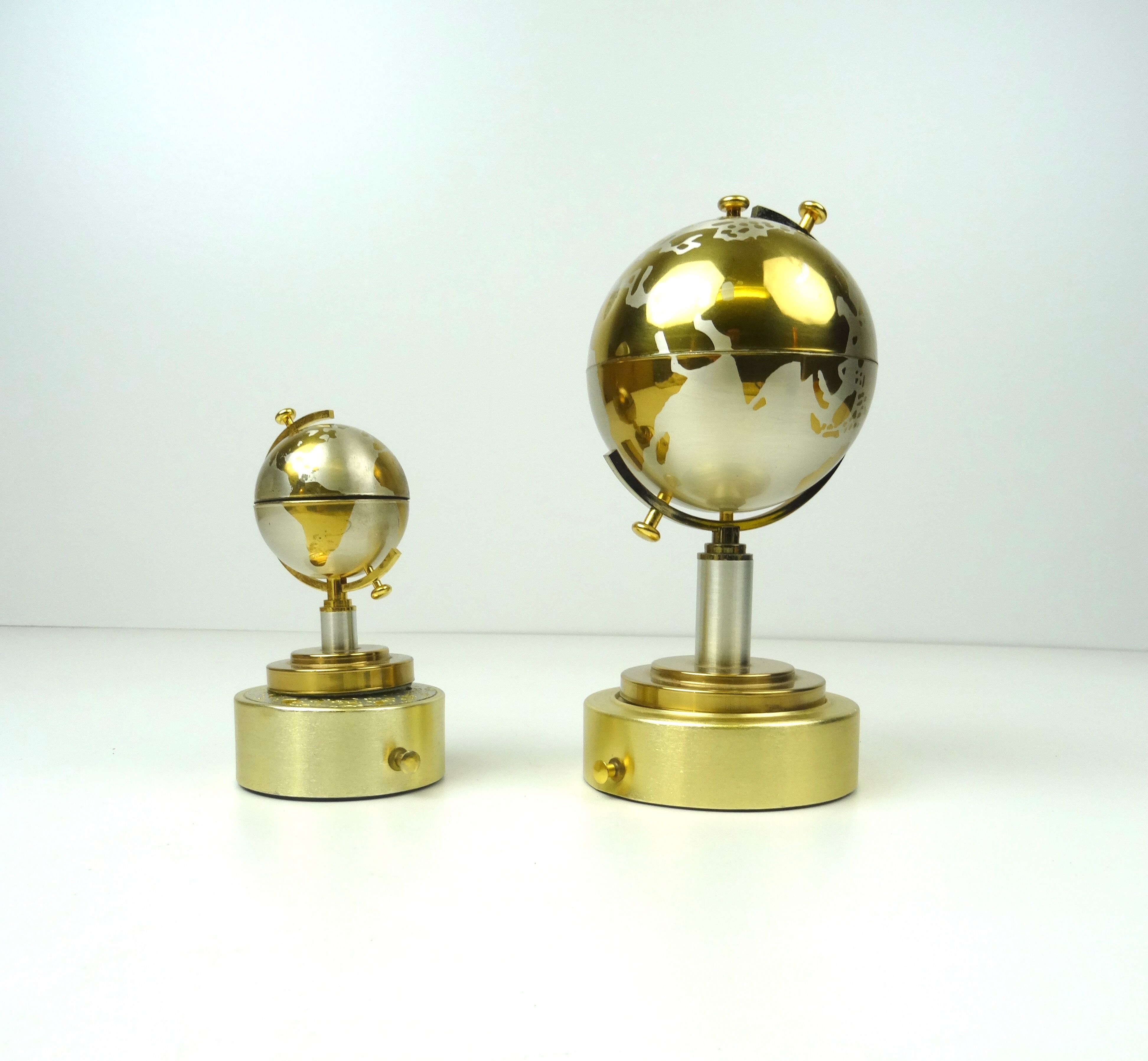 mid century set of globe cigarette dispenser & table lighter Music box Germany 1950