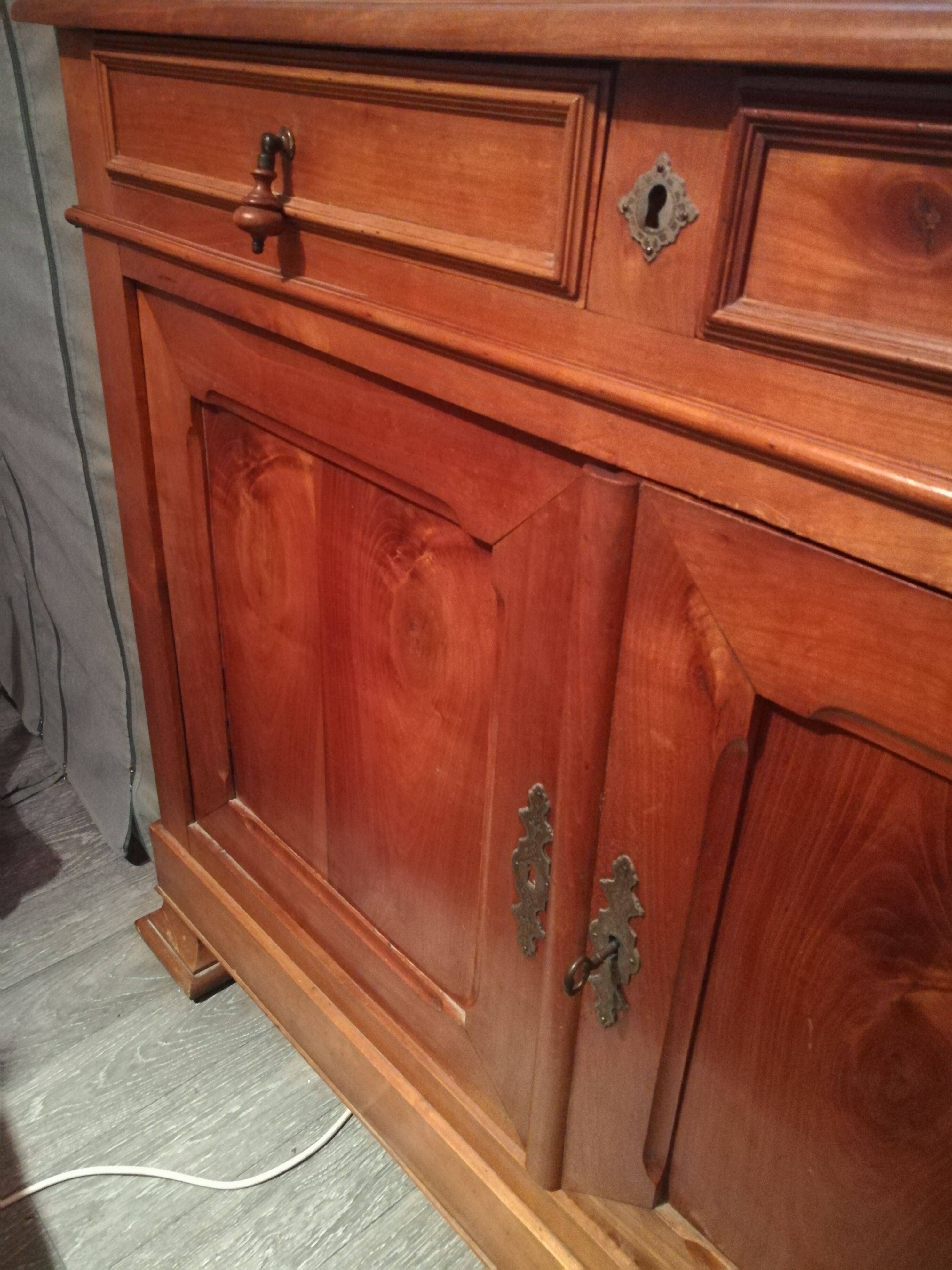 Molded cherry buffet
