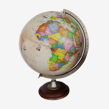 Globe terrestre ocre antique