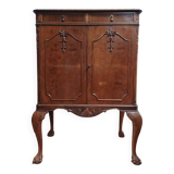 Meuble bar Chippendale en acajou Maison Jellinek au Faubourg Saint Antoine Paris