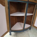 Corner cabinet