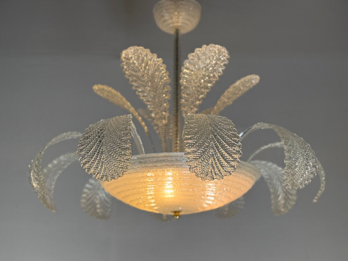 Venetian Art Deco chandelier made of Murano glass circa 1930