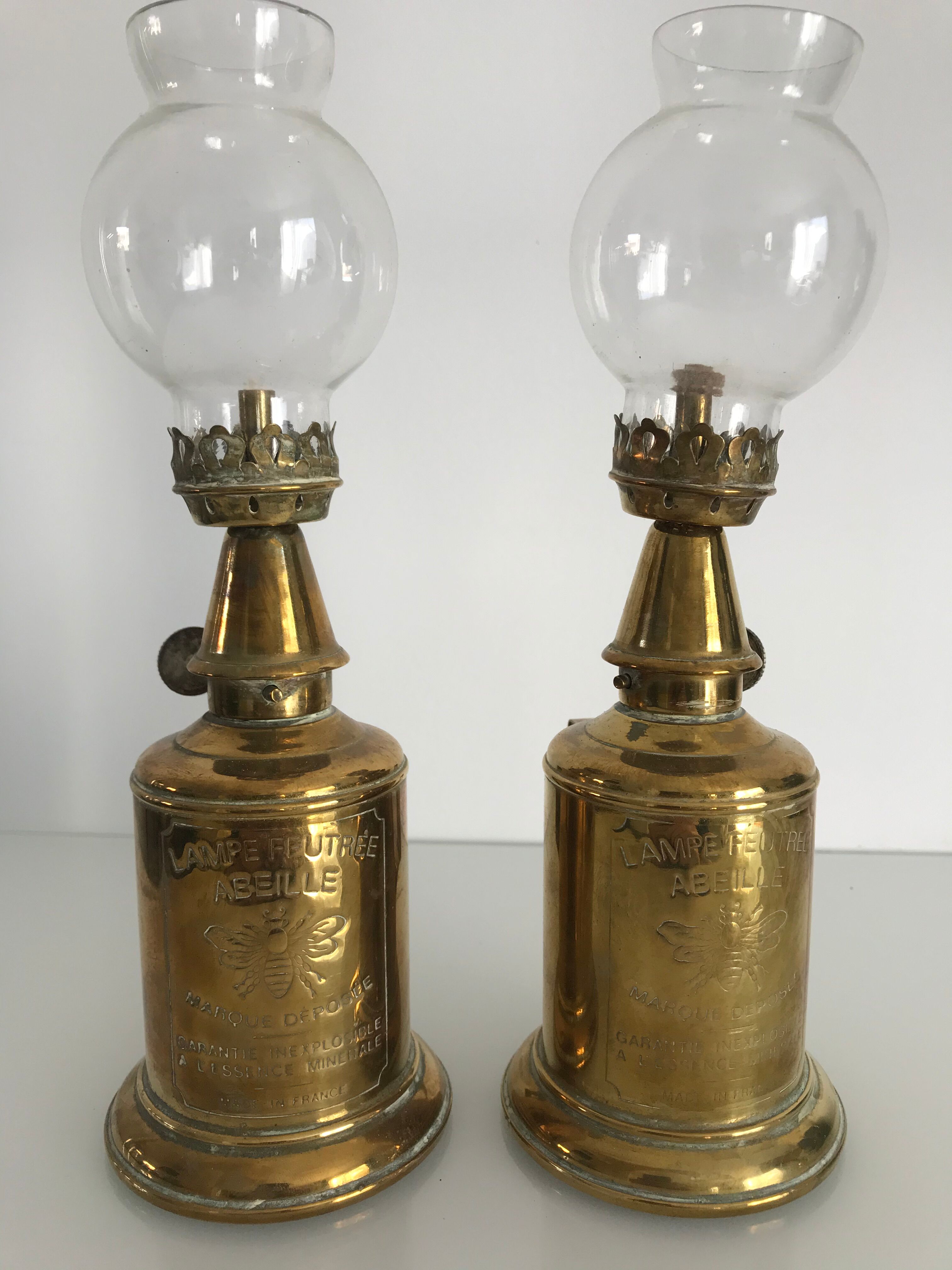 Lampe feutrée abeille laiton lot