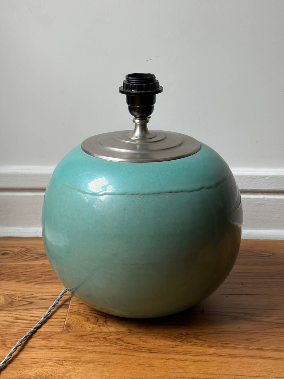 Ball lamp base