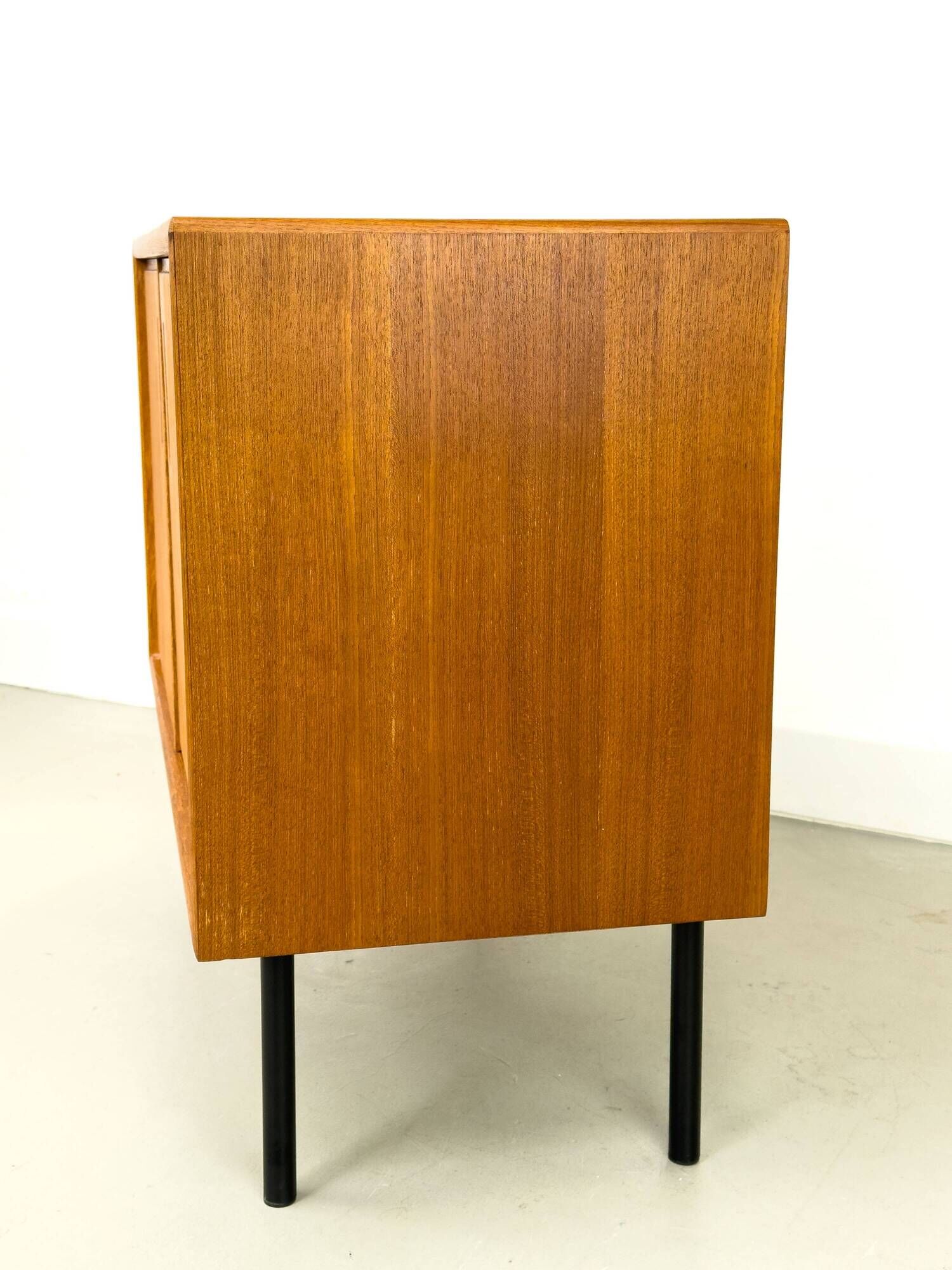 Enfilade danoise en teck par Fanø, 1980s
