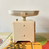 Old Lyssex kitchen scale - Force 10