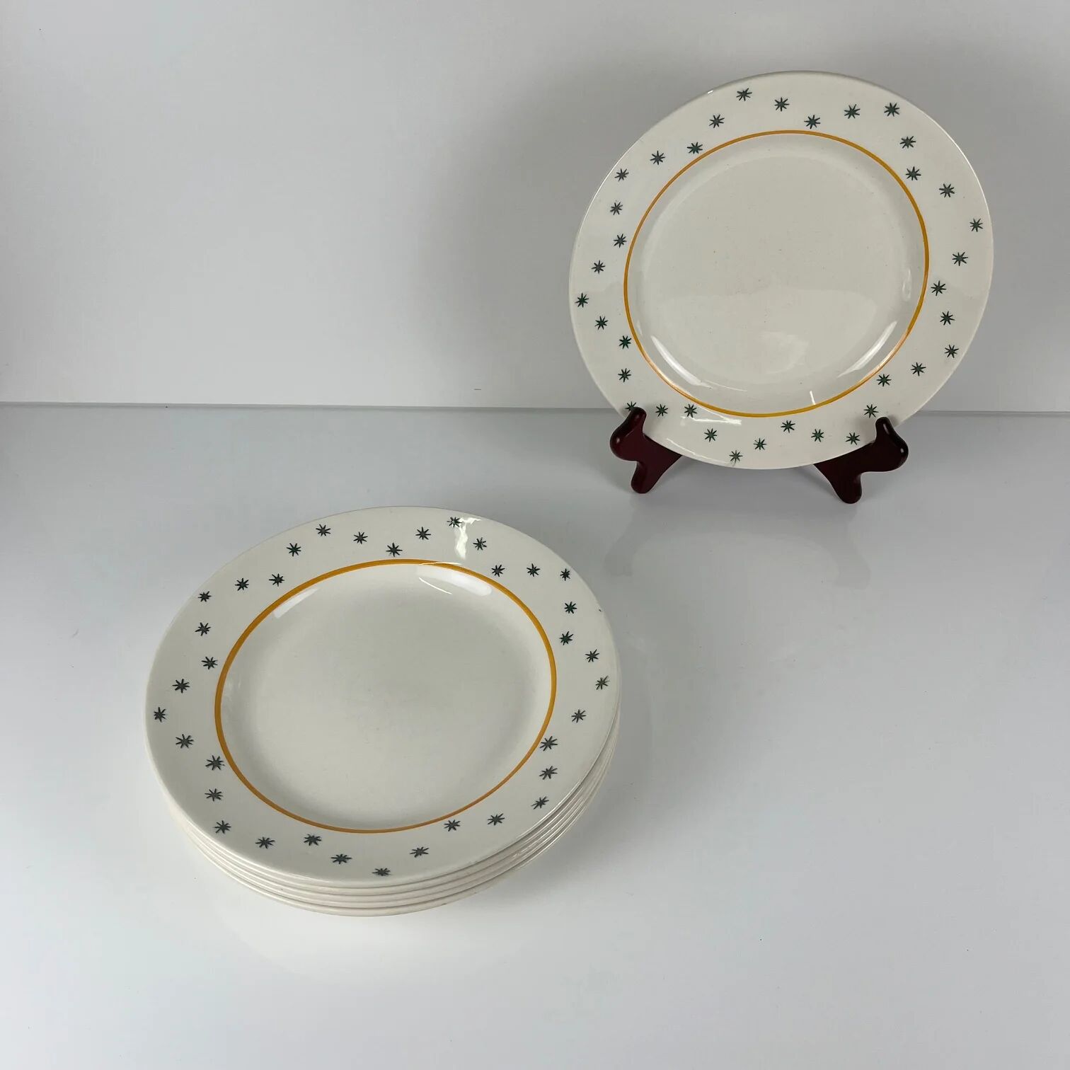 Set of 6 flat plates GIEN, Primefleur creation, model "Constellation", 1950.