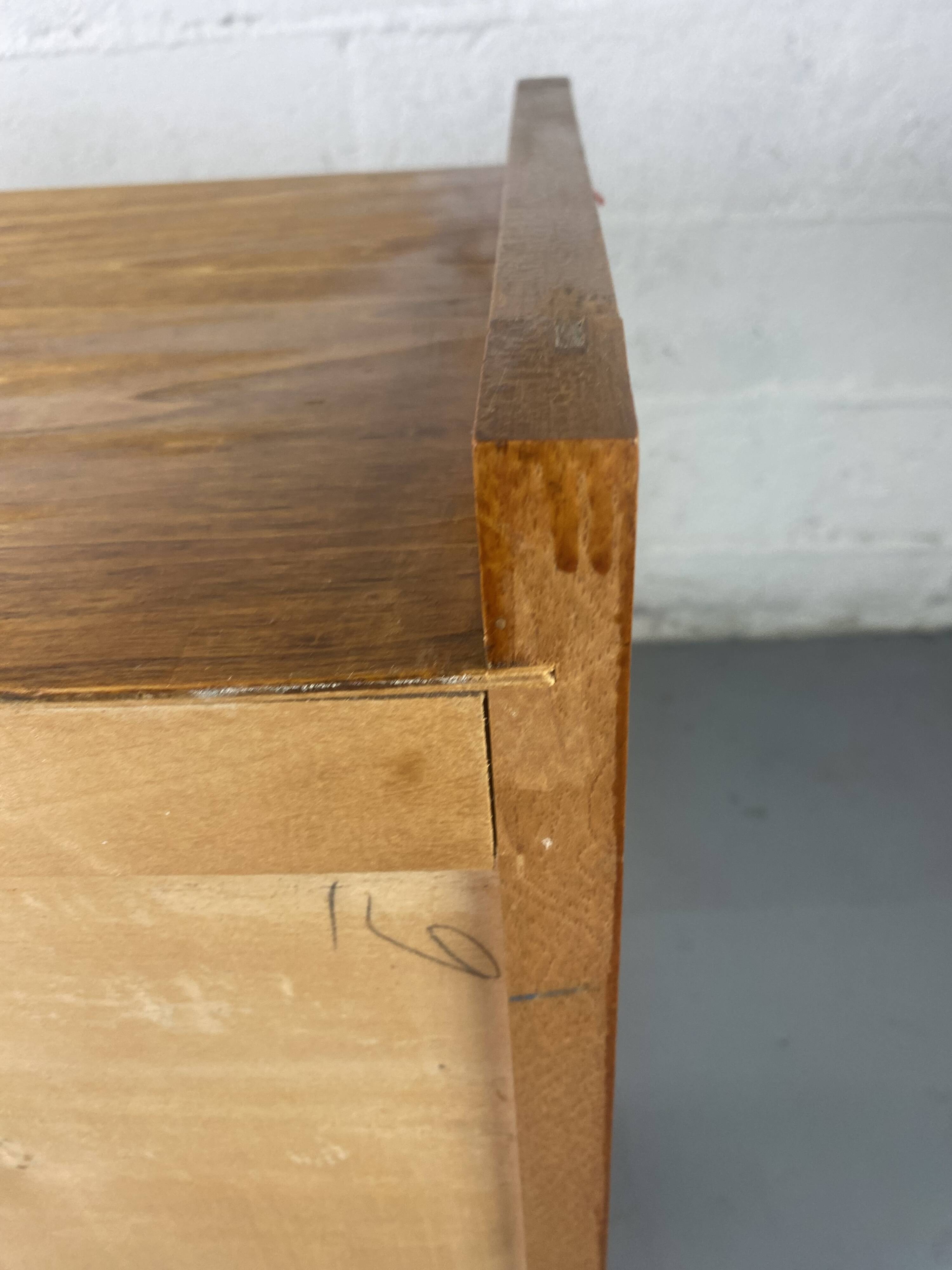 Commode Vintage en Bois à 3 Tiroirs