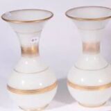 Pair of opaline baluster vases with gilded threads - 19th century